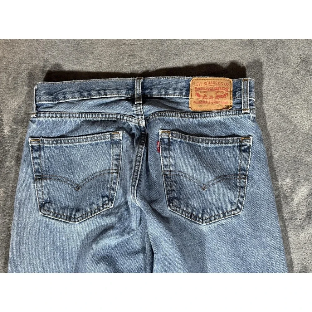 Levi's 505 Jeans Mens 33x27 Light Wash Blue Straight Leg Regular Fit Frayed Hem